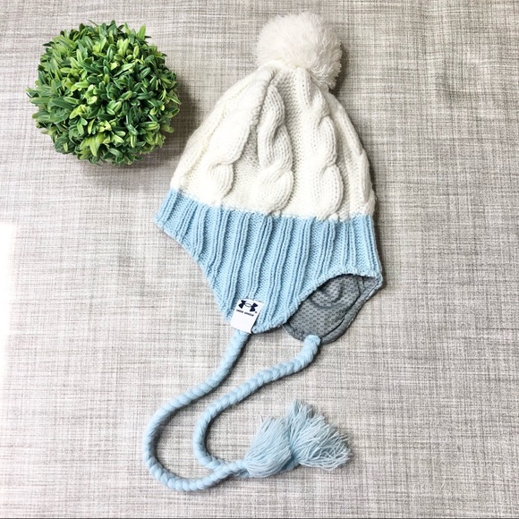 Under Armour over ear cable knit pompom hat, moisture wicking lining - Picture 1 of 4